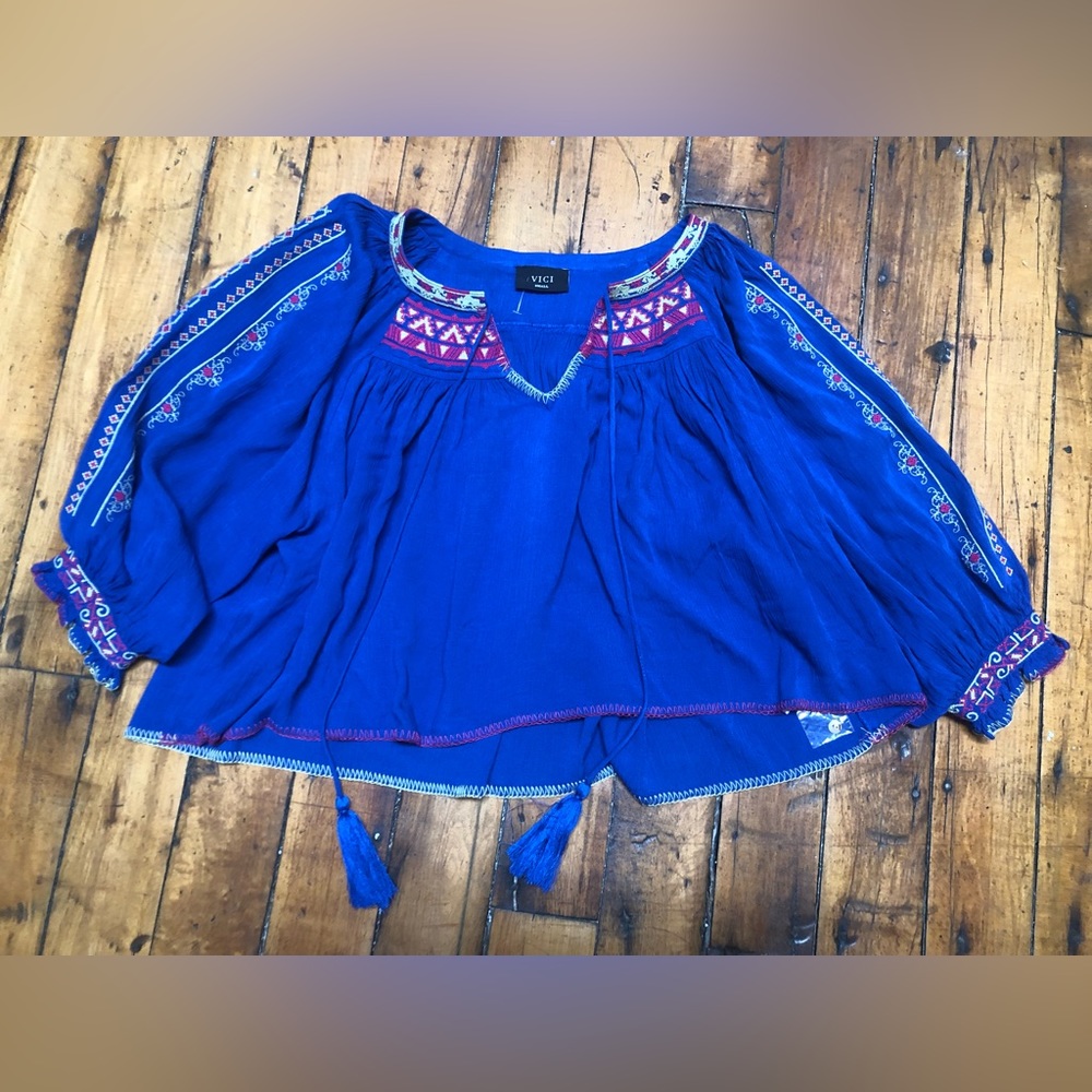 Vici blue tunic, Peasant or Hippie Shirt, size small
